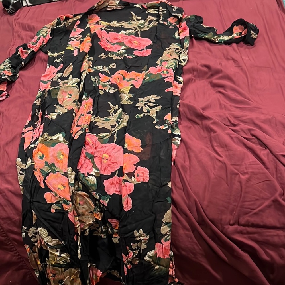 Sacred Threads Floral Black and Pink Kimono